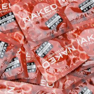 Four Seasons Strawberry Flavoured Latex Condoms (144 Pack)